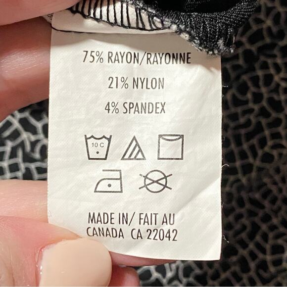 MARGARET M Pants Womens Medium SLIMMING SYLVIE BLACK office career fall print - Picture 6 of 7